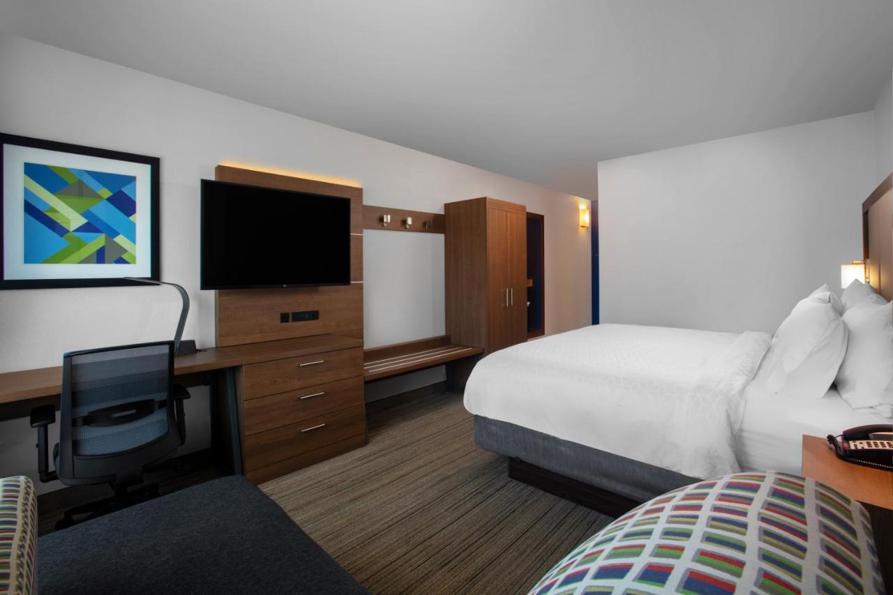Holiday Inn Express Charleston-Civic Center By Ihg Esterno foto