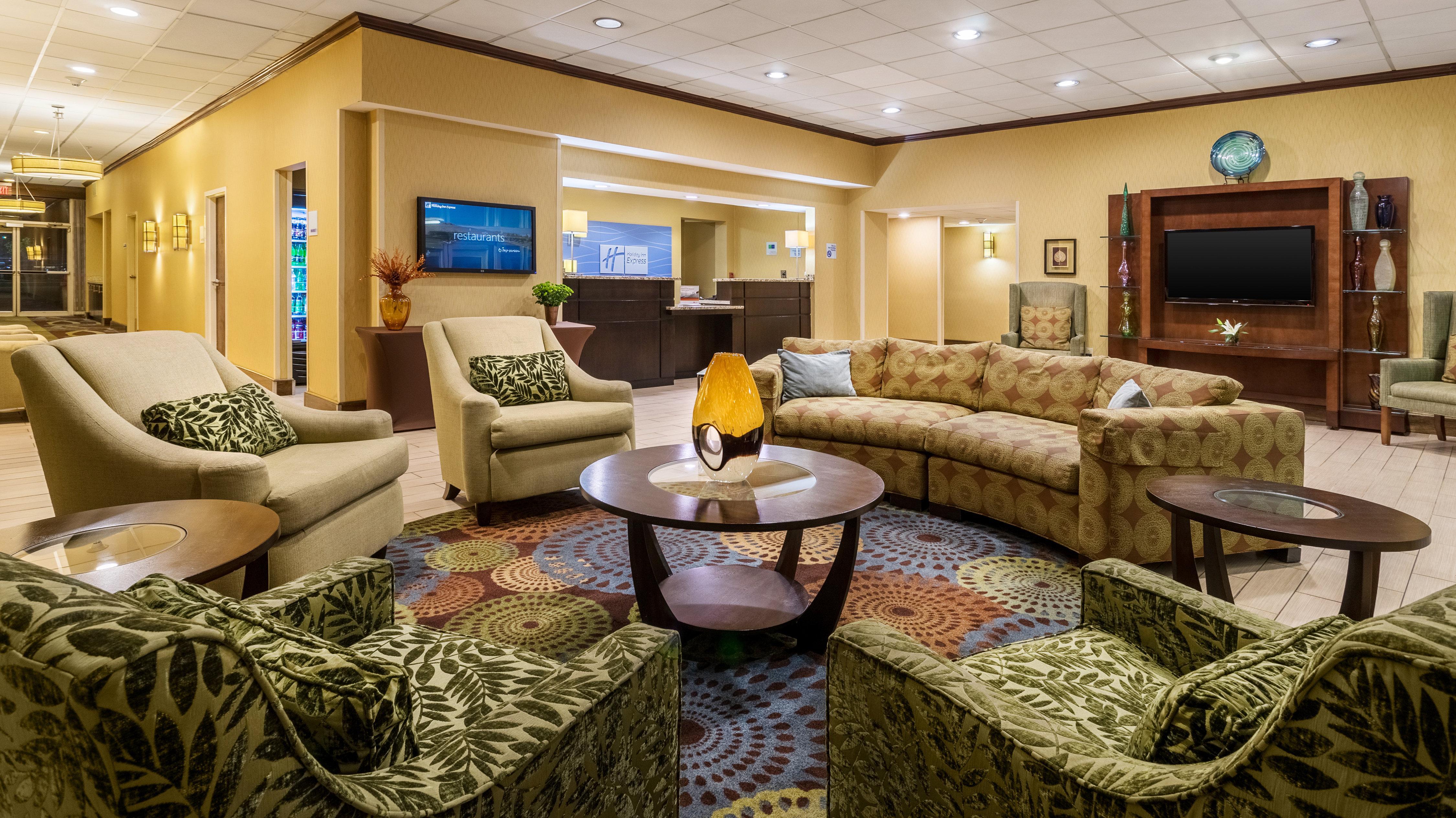 Holiday Inn Express Charleston-Civic Center By Ihg Esterno foto
