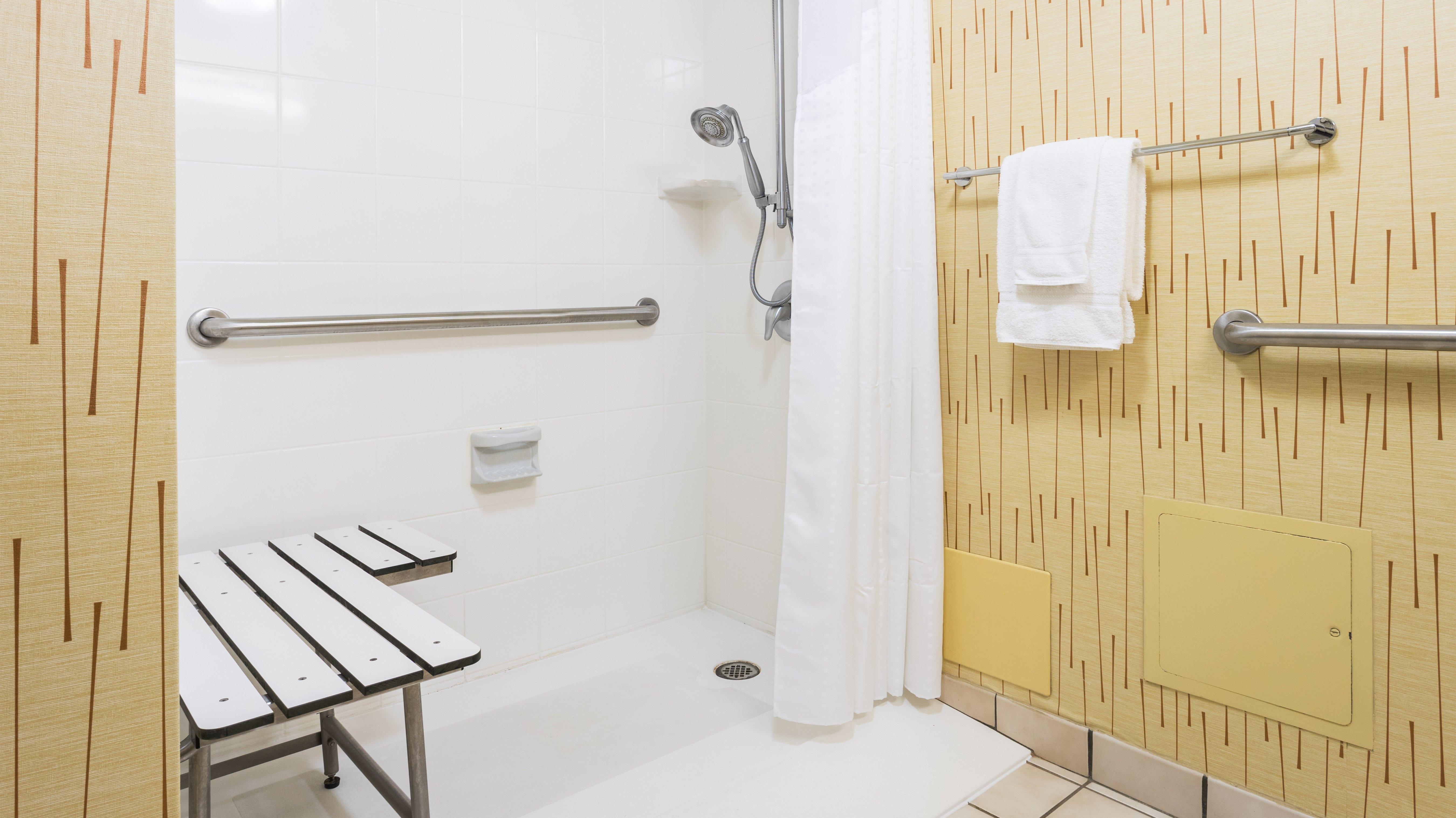 Holiday Inn Express Charleston-Civic Center By Ihg Esterno foto