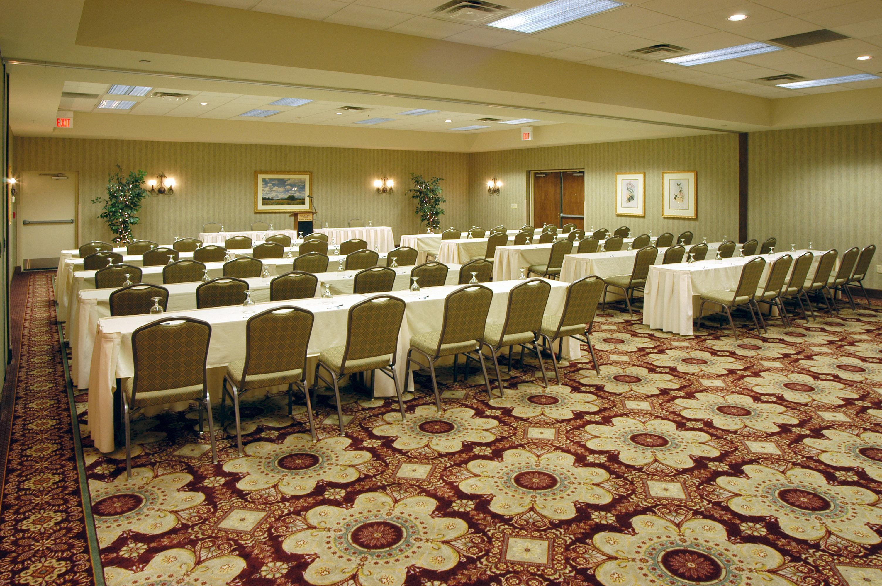 Holiday Inn Express Charleston-Civic Center By Ihg Esterno foto