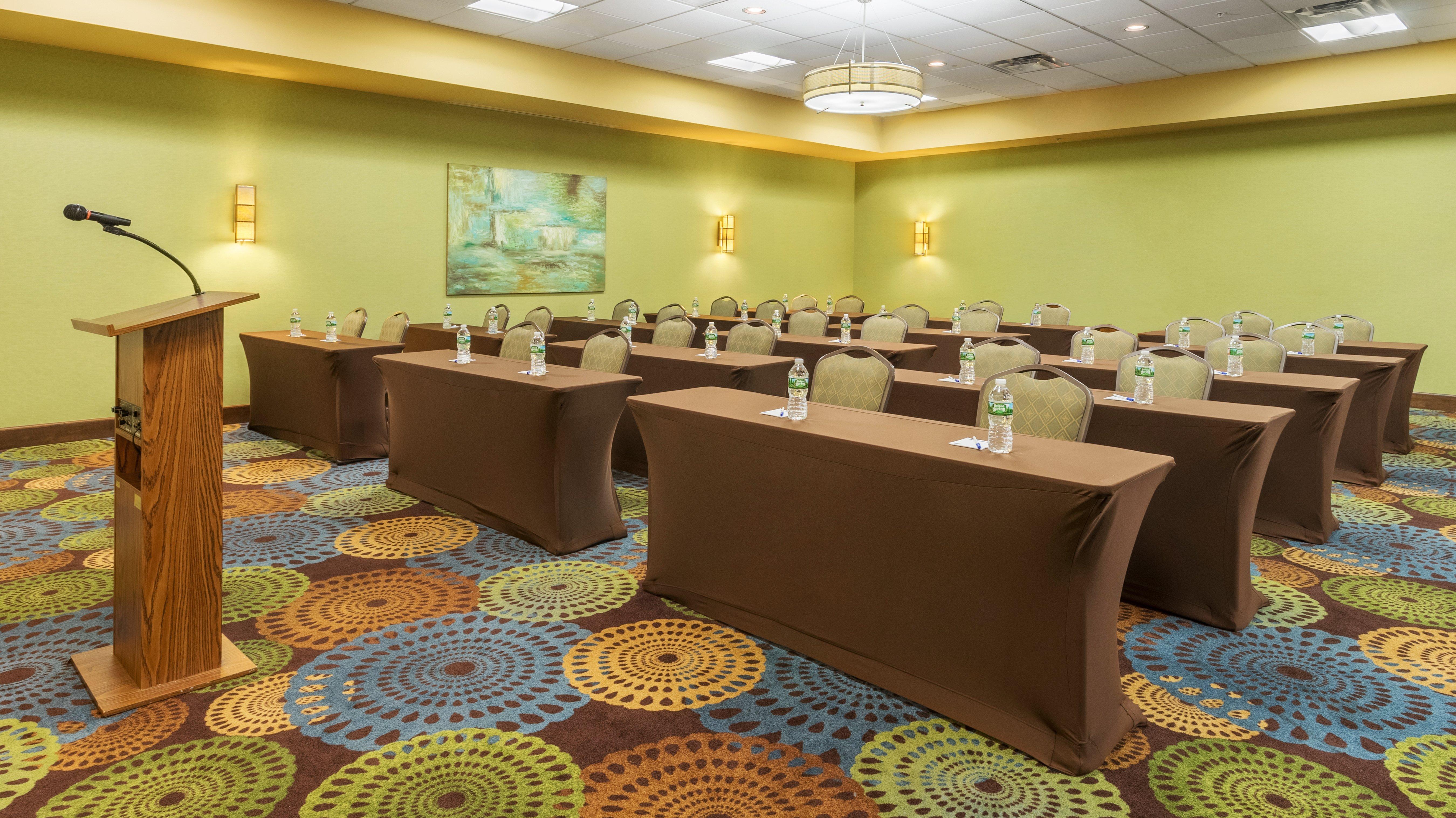 Holiday Inn Express Charleston-Civic Center By Ihg Esterno foto