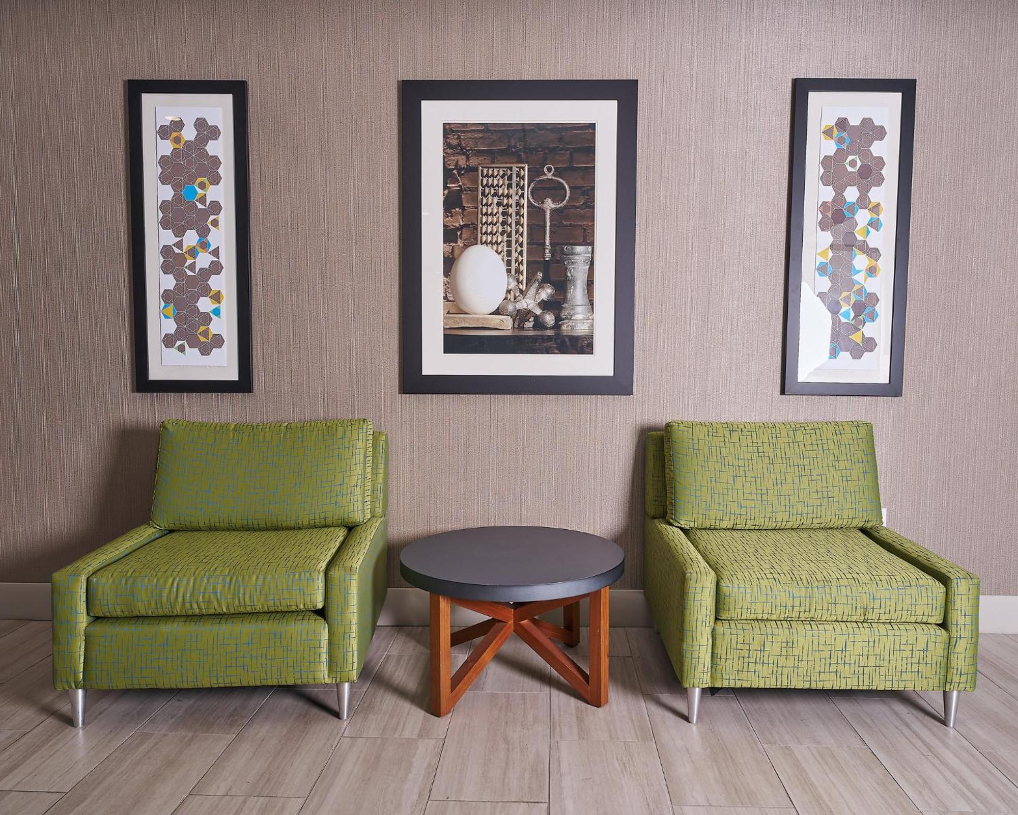 Holiday Inn Express Charleston-Civic Center By Ihg Esterno foto